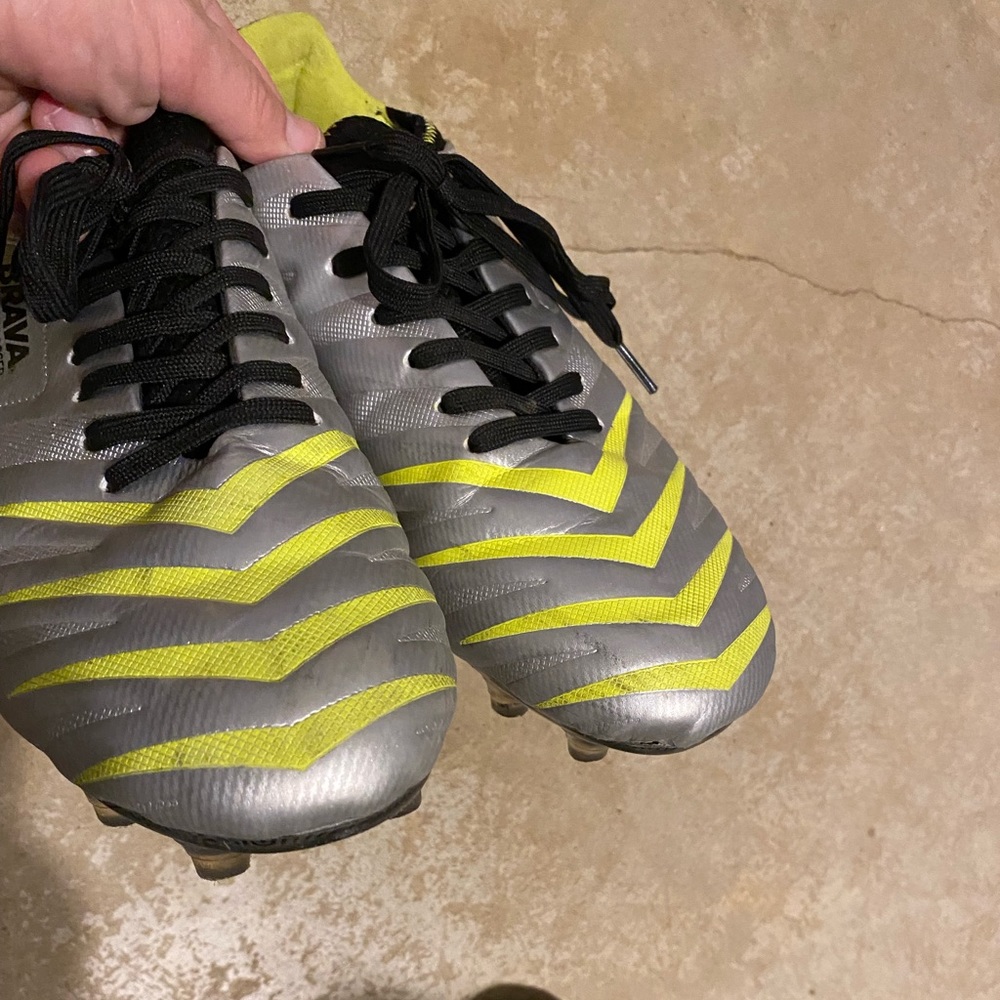 Women’s soccer cleats